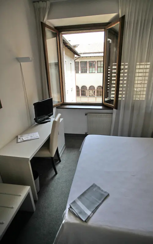 Hotel Accademia Albergo Trento suite con spa in camera letto