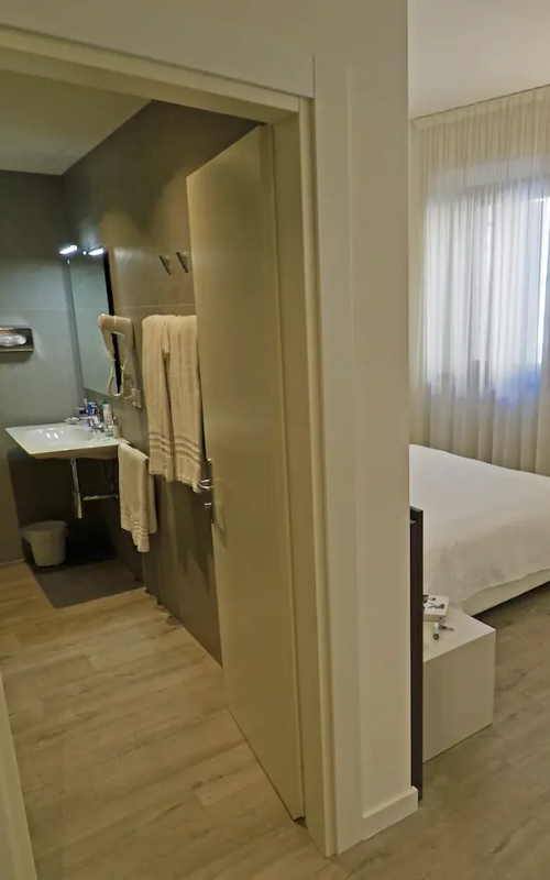 Hotel Accademia Albergo Trento suite con spa in camera letto
